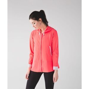 NWT Lululemon Sun Showers Jacket size 8